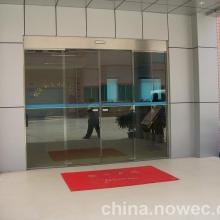  江苏省杨州市邗江区红桥永恒玻璃塑料制品厂 主营 玻璃试管 盐水接头 压