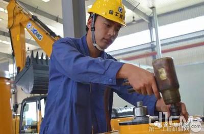 徐工交出亮眼“成绩单” 获评江苏省“智能制造先进企业”