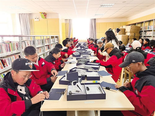 拉萨市图书馆开展古籍修复技艺传承科普活动